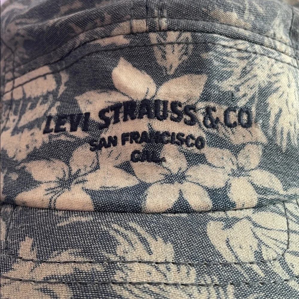 Levi's Denim Logo Embroidered Cap